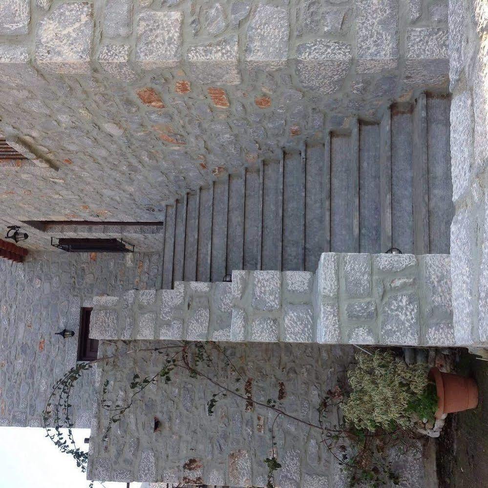 Las - Giannakakoy Traditional Stone Houses Néon Oítilon Extérieur photo